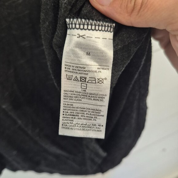 Old Navy Womens Luxe Sleeveless Black Lightweight Casual Tank Top M - Picture 3 of 4